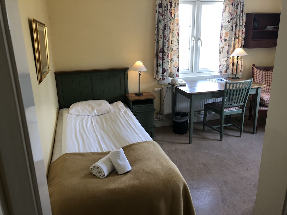 Single Room photo 3