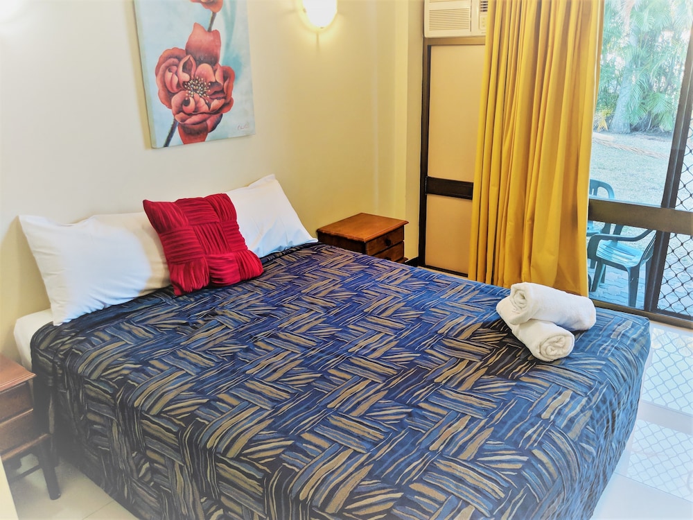 2 Bedroom Corporate Unit, Garden View photo 3