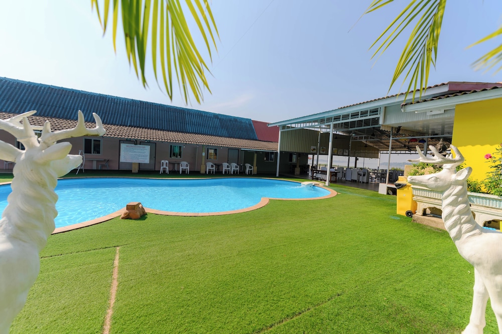 Standard Double Room, Pool View photo 1