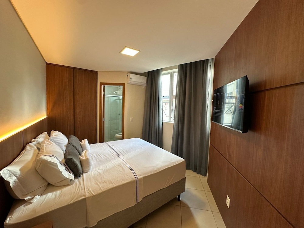 Room, 2 Queen Beds, Microwave