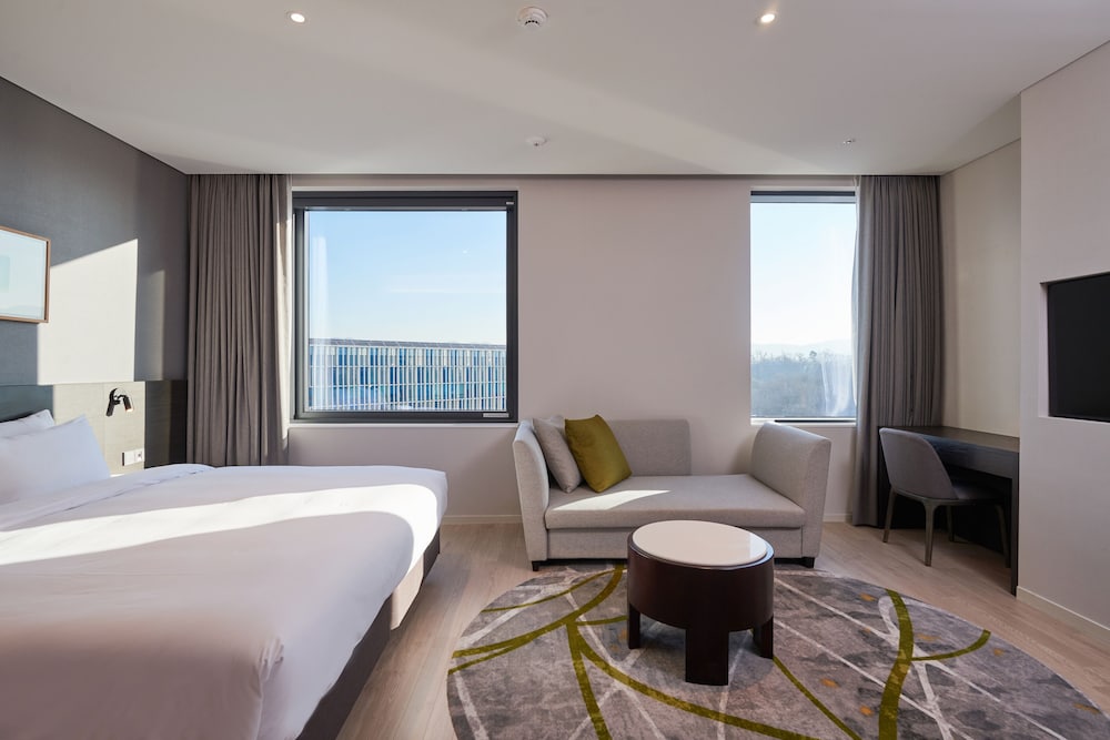 [Special Promotion] Junior Suite Double -14PM check in&out / swimming pool benefits provided twice - Photo 4