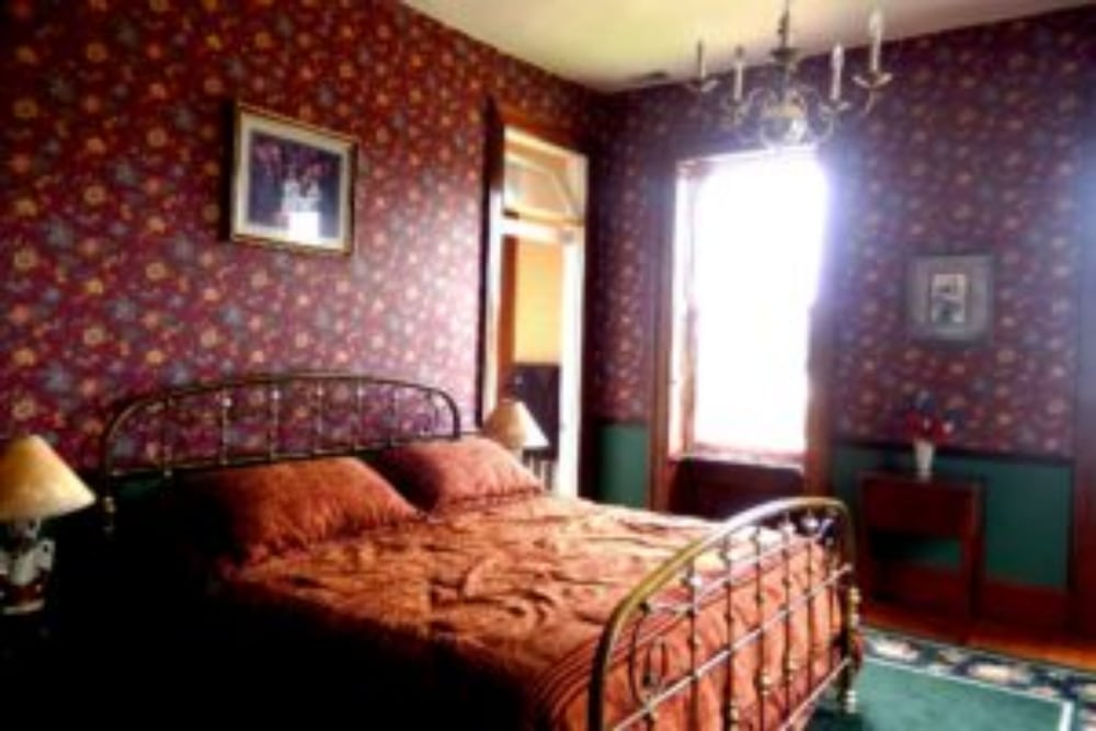 Herzog’s Room photo 2