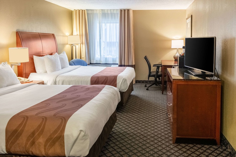 Room, 2 Queen Beds, 2 Person Jacuzzi Non Smoking photo 1