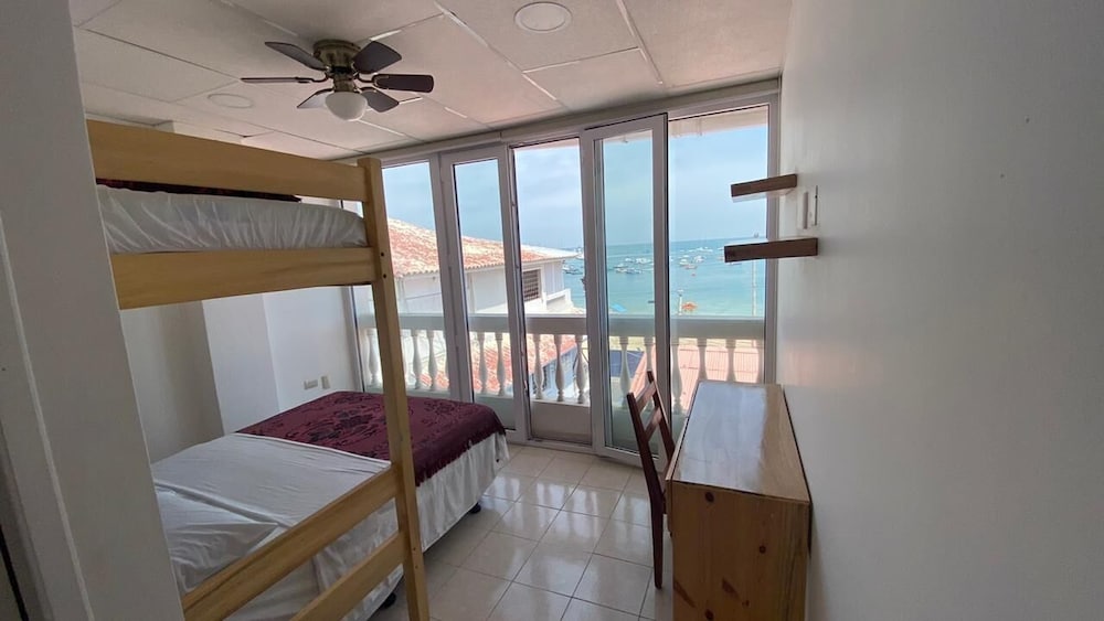 Standard Suite, Ocean View photo 1