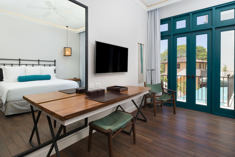 Plaza Balcony Room photo 2