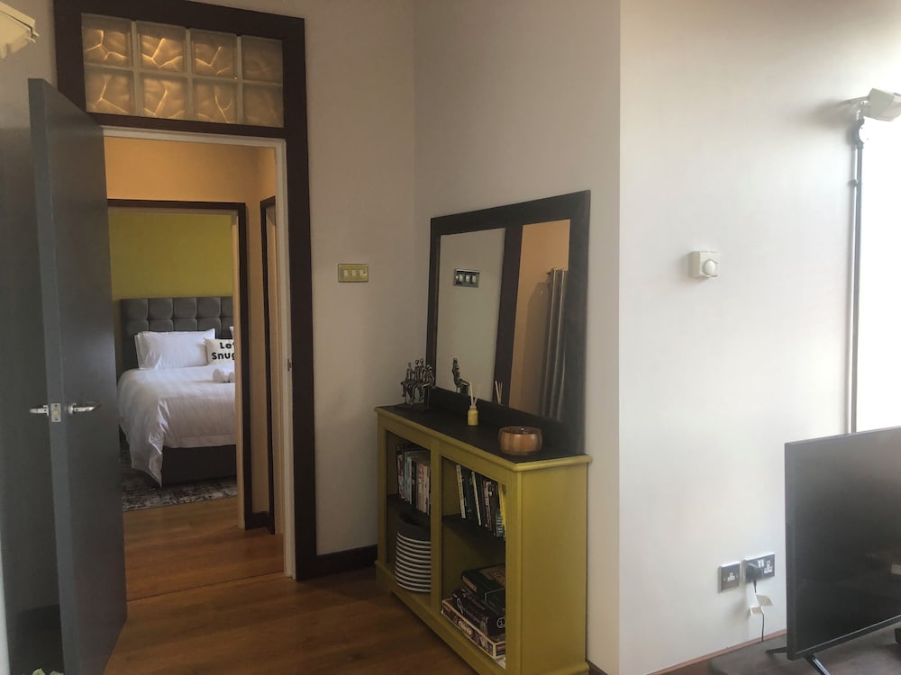 City Apartment photo 2