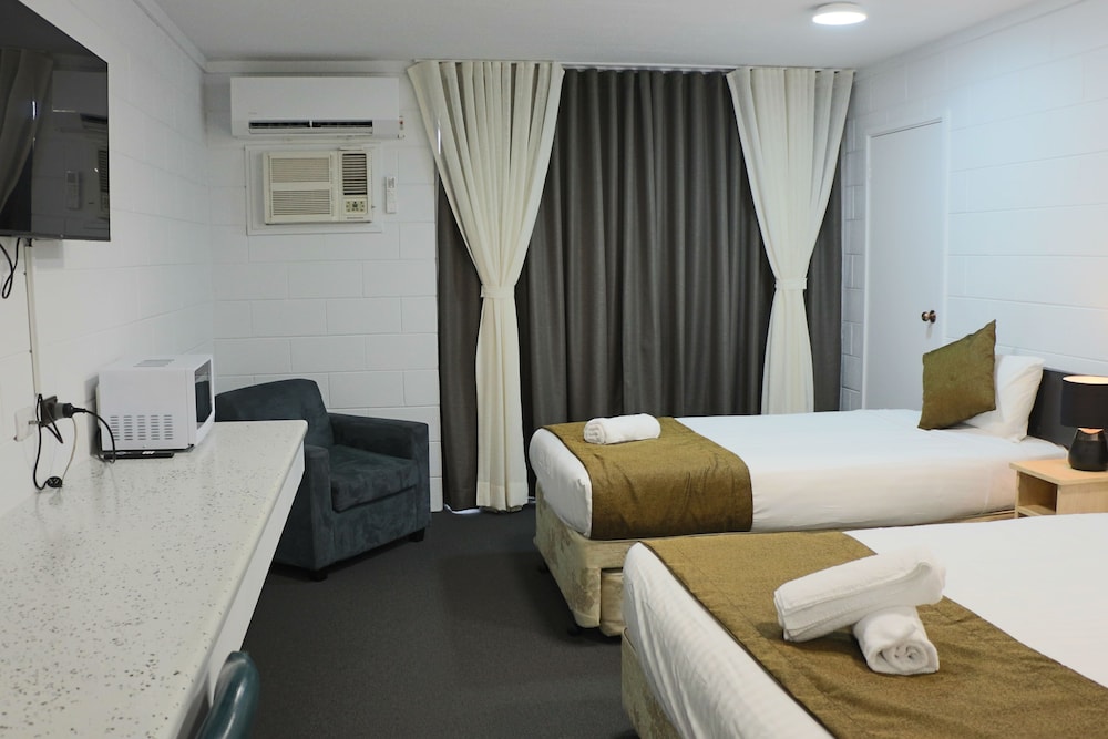 Superior Room, Multiple Beds - Photo 7