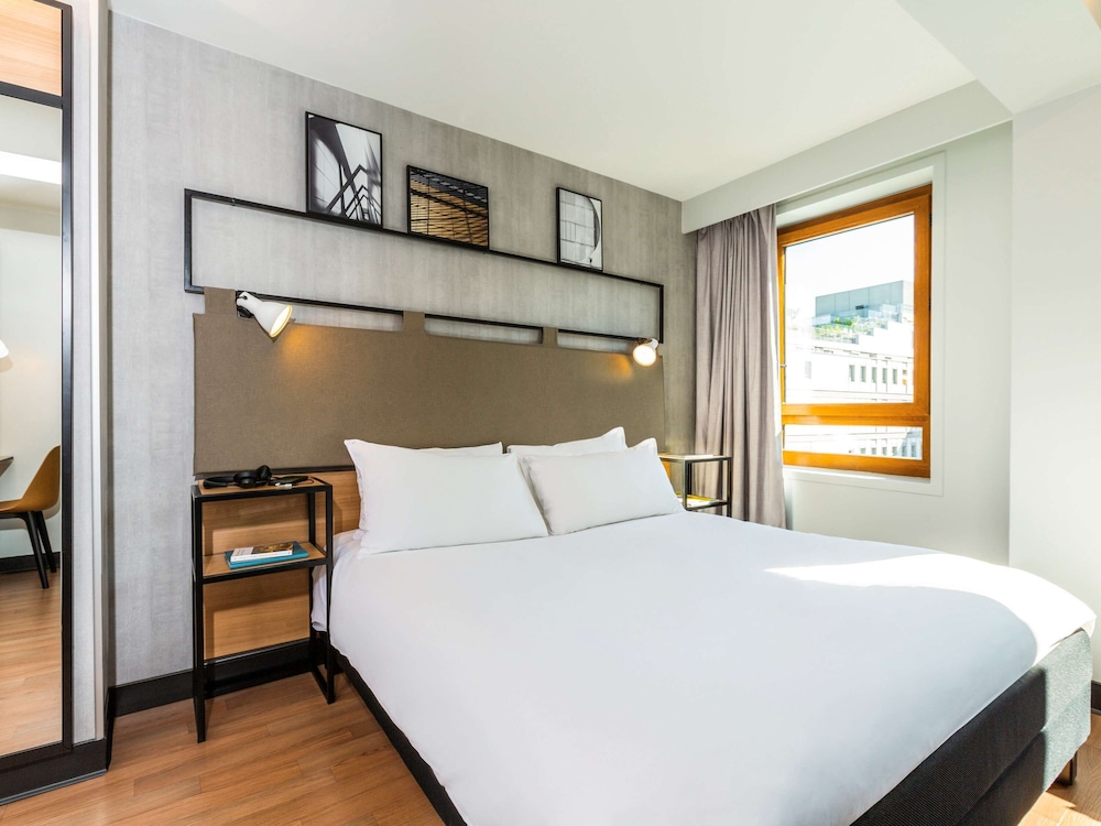 Standard Room, 1 Double Bed thumbnail 6