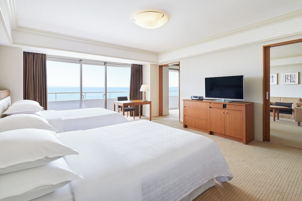 Club Suite, 2 Double Beds, Balcony - Photo 2