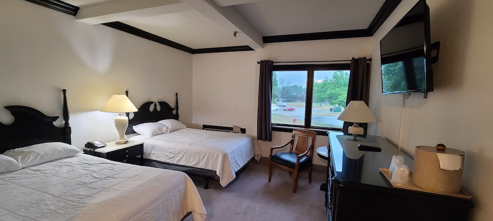 Standard Room, 2 Double Beds photo 2