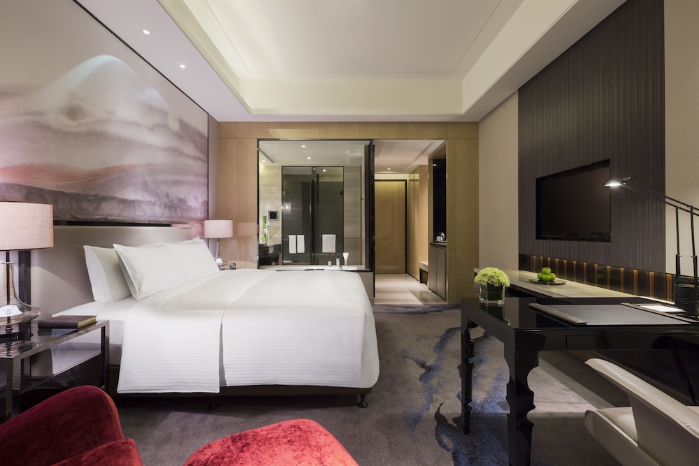 Executive Deluxe King Room photo 1