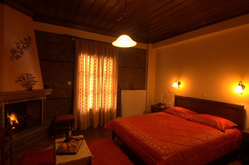 Double Room, Fireplace, Mountain View