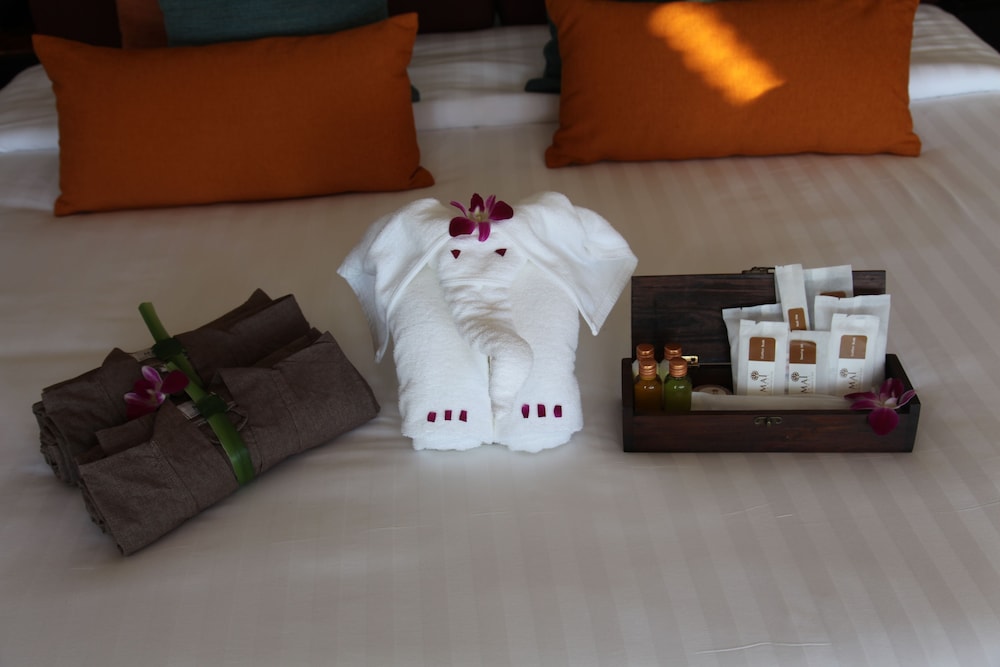 Deluxe Room, Pool Access - Photo 5