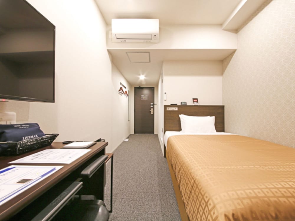 Single Room, Non Smoking - Photo 6