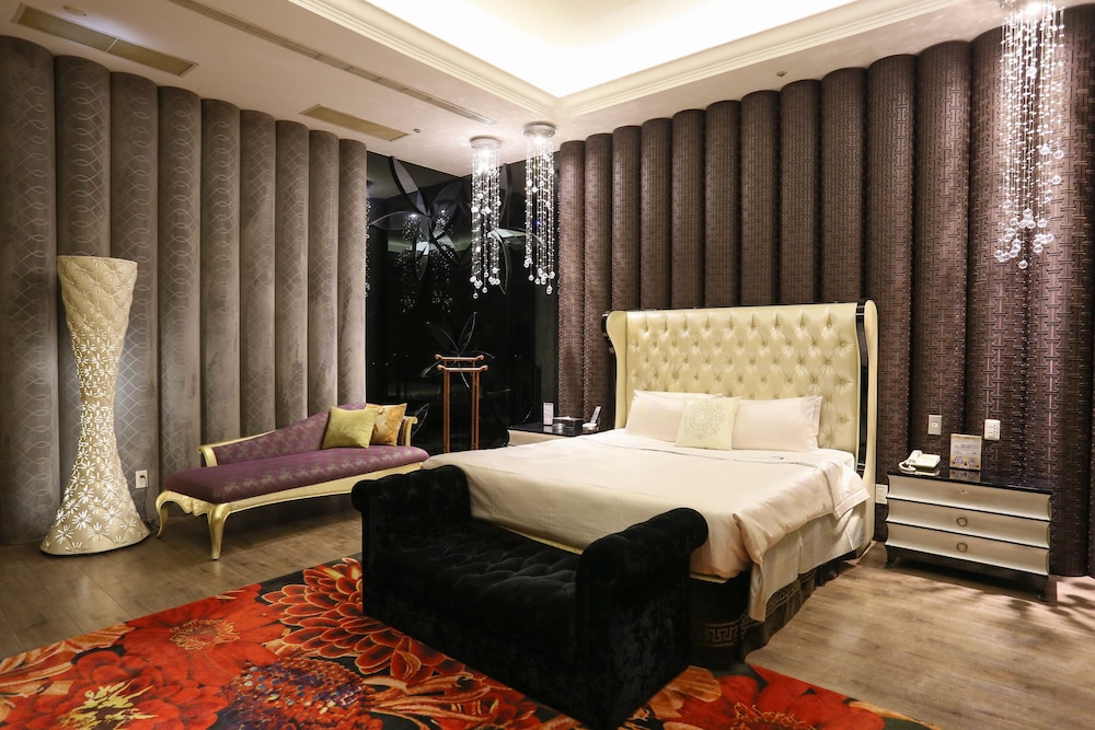 Superior Room (Check in after 18:00)