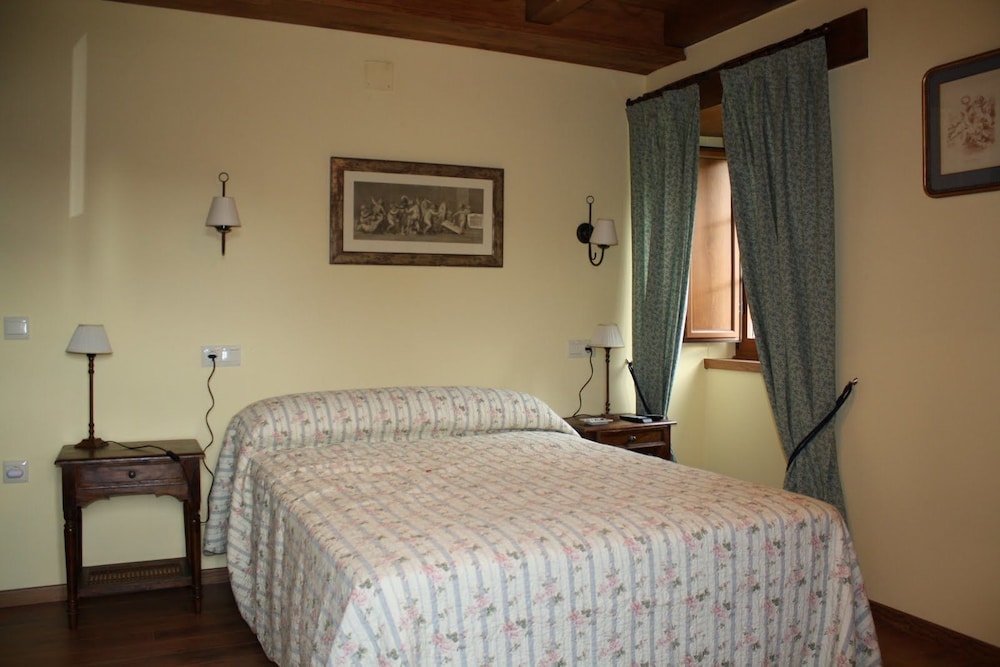 Double Room (num 2)