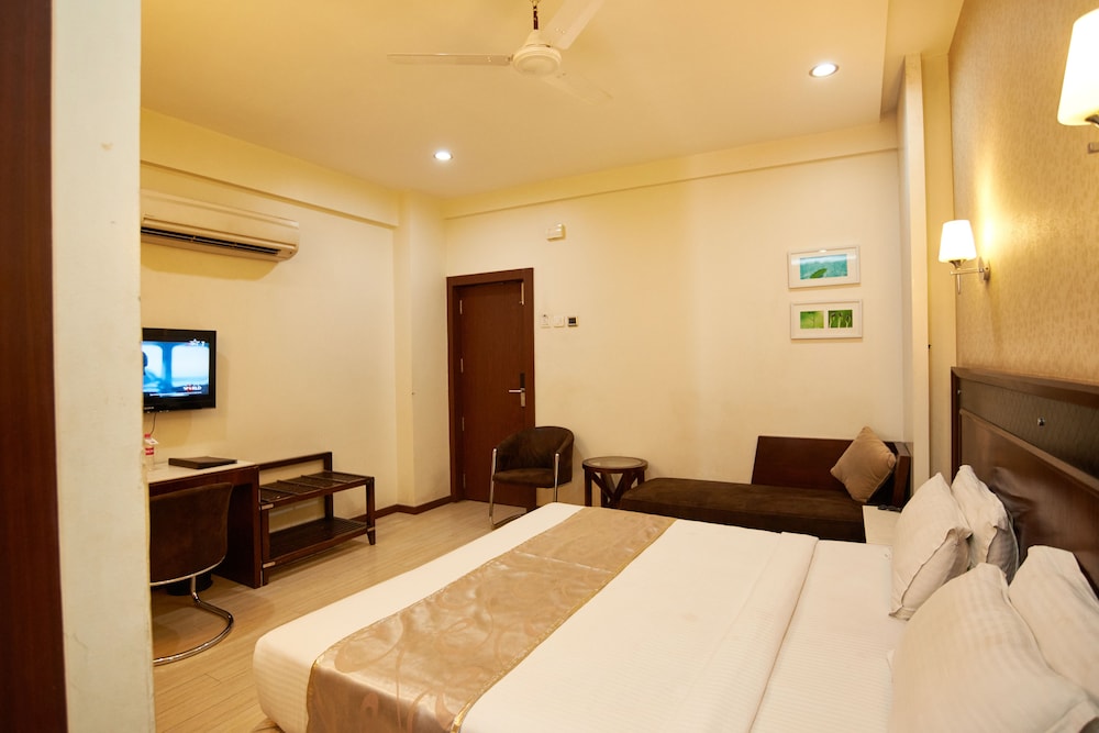 Deluxe AC Room photo 2
