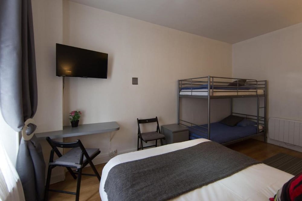 Suite, Ensuite photo 3