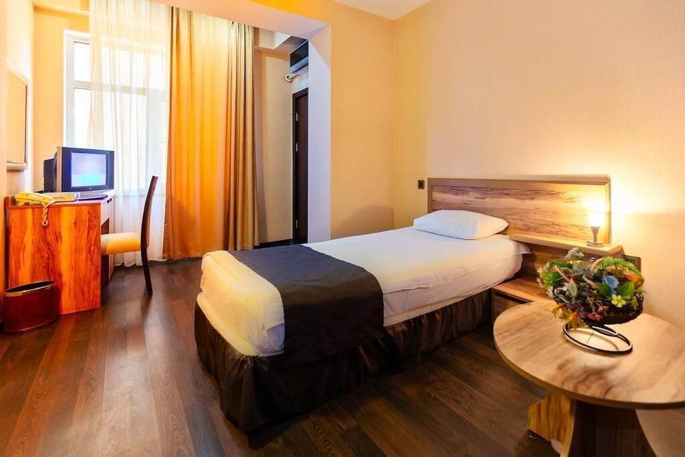 Single Room photo 3
