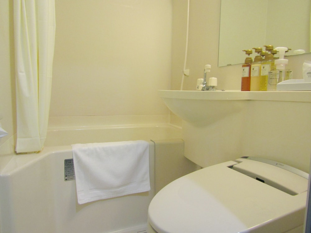 Standard Twin Room, Women only, Non Smoking - Photo 2