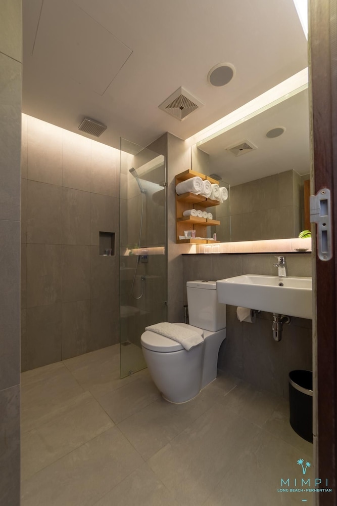 Deluxe Triple Room, Ocean View photo 2