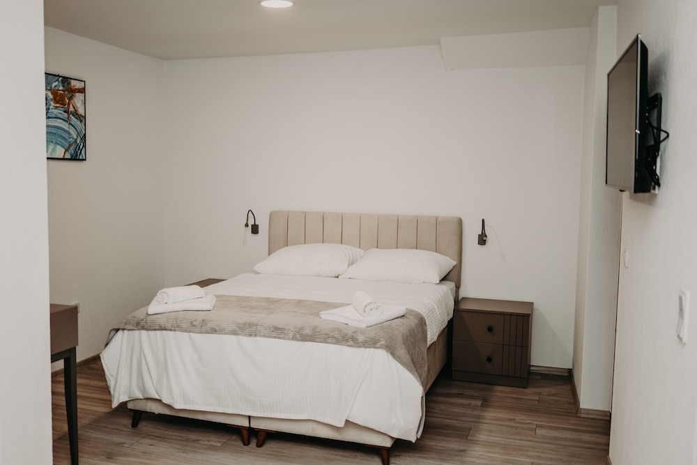 Superior Studio Suite photo 1