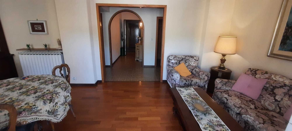 Apartment, 2 Bedrooms, Annex Building