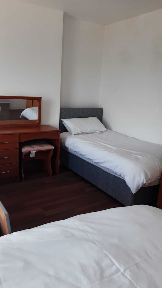 Basic Apartment, Private Bathroom, Sea View photo 3