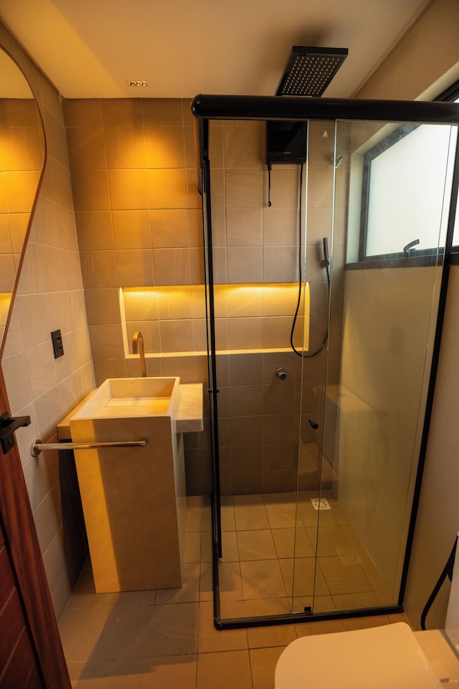 Deluxe Chalet, 1 King Bed with Sofa bed photo 3