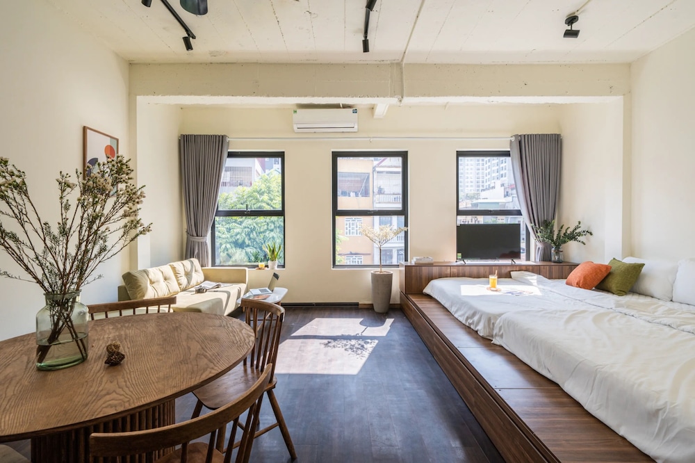Deluxe Studio, City View