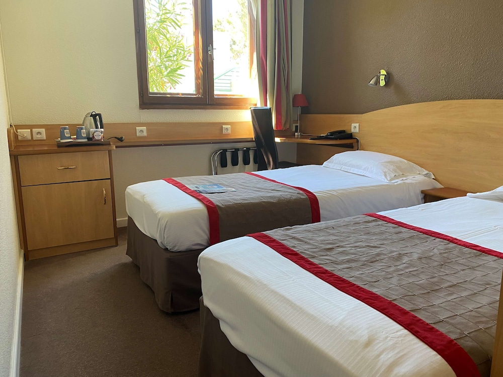 Standard Room, 2 Twin Beds - Photo 1
