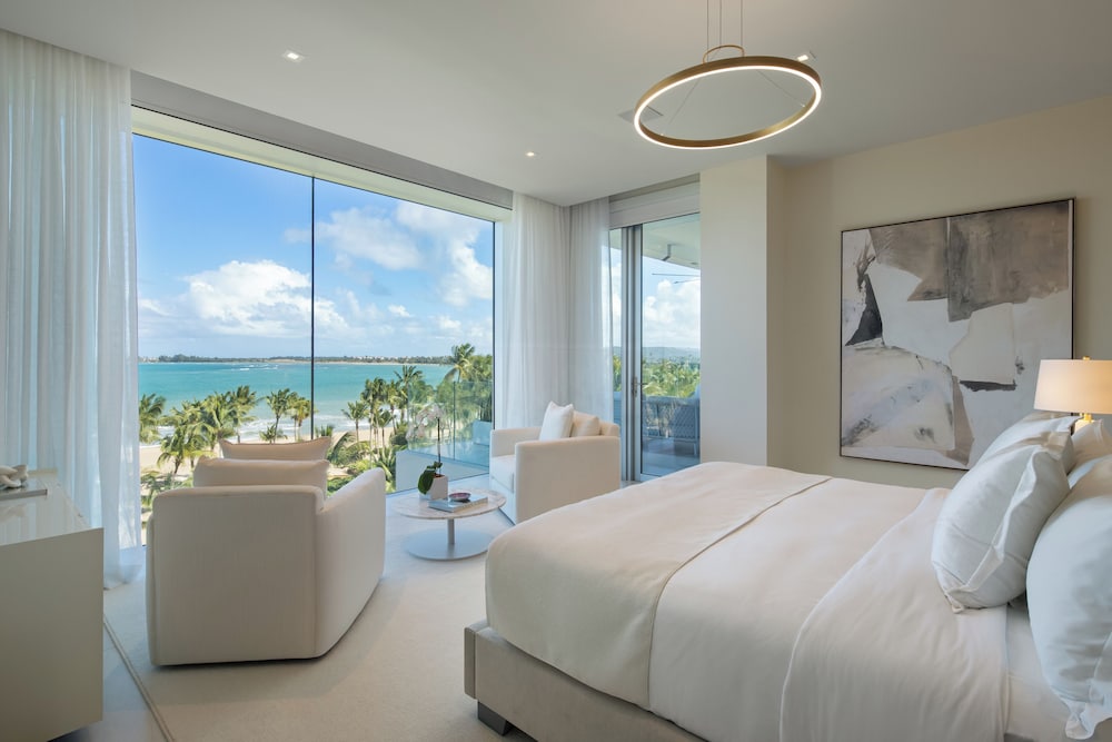 House, 4 Bedrooms, Oceanfront (Infinity Pool Residence) photo 1