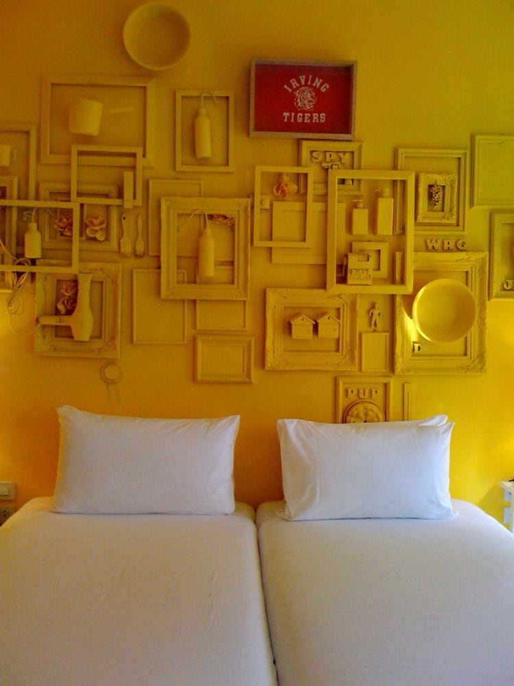 Superior Room with Window - Photo 6