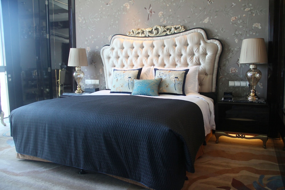 Presidential Suite photo 1