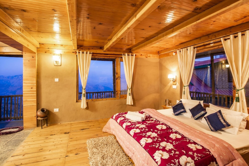 Standard Private Room - Mud Walls