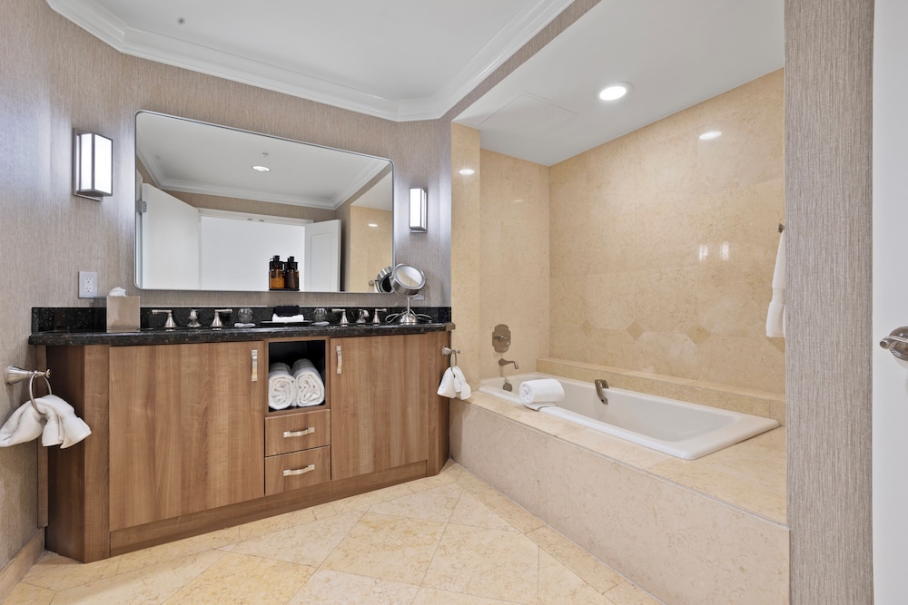 Studio, 2 Queen Beds, Oceanfront - Photo 7