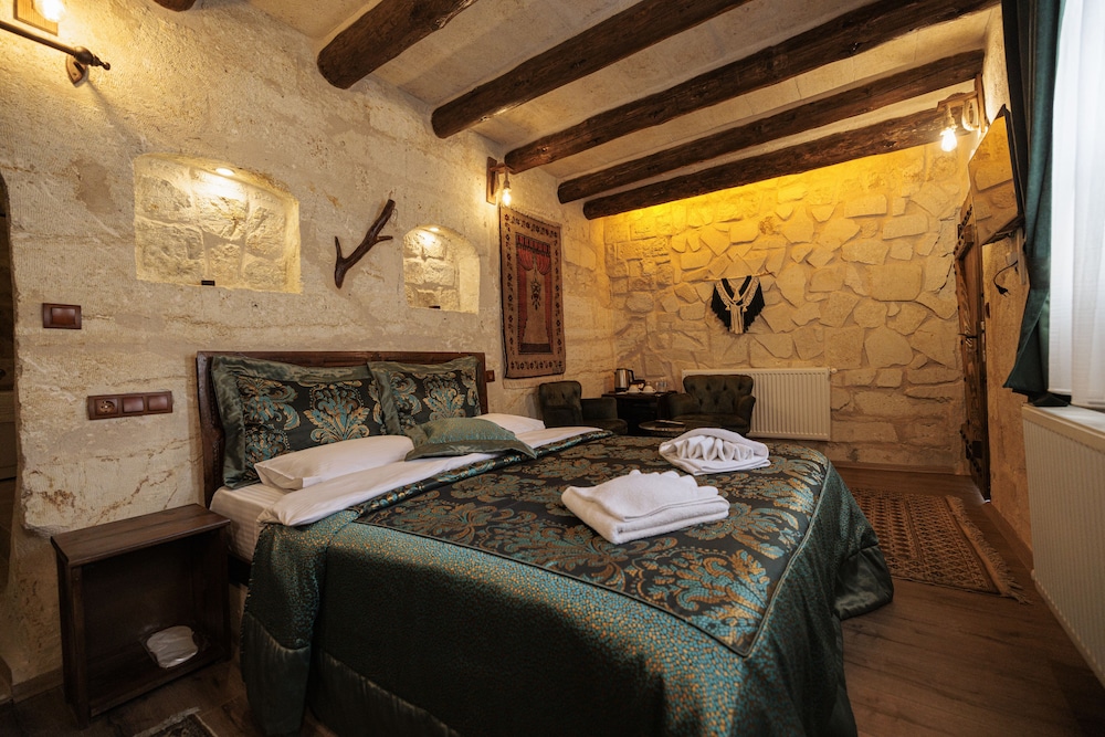 Hezen Oda / Hezen Room