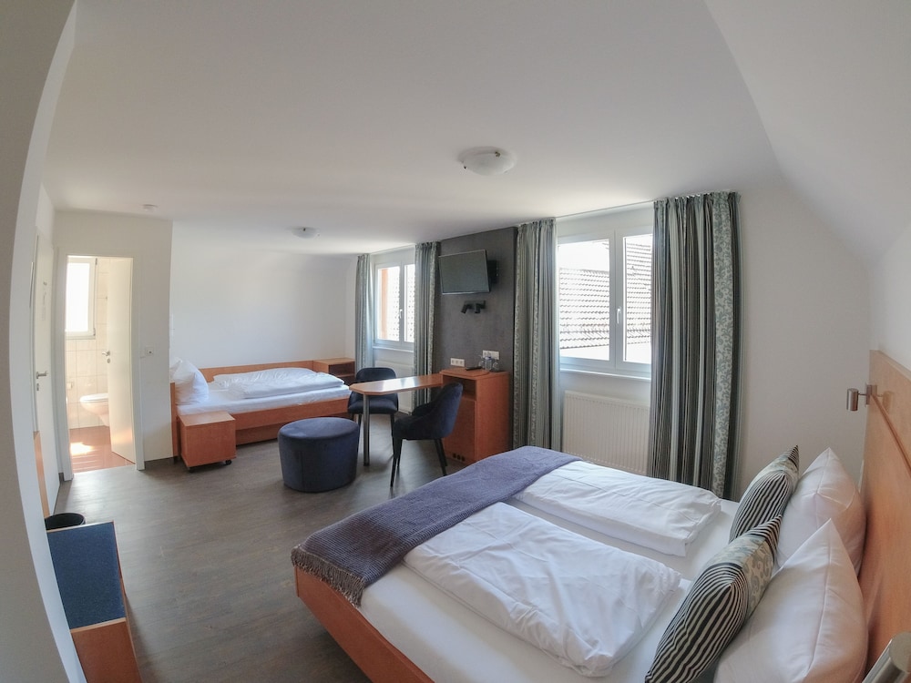 Triple Room photo 2