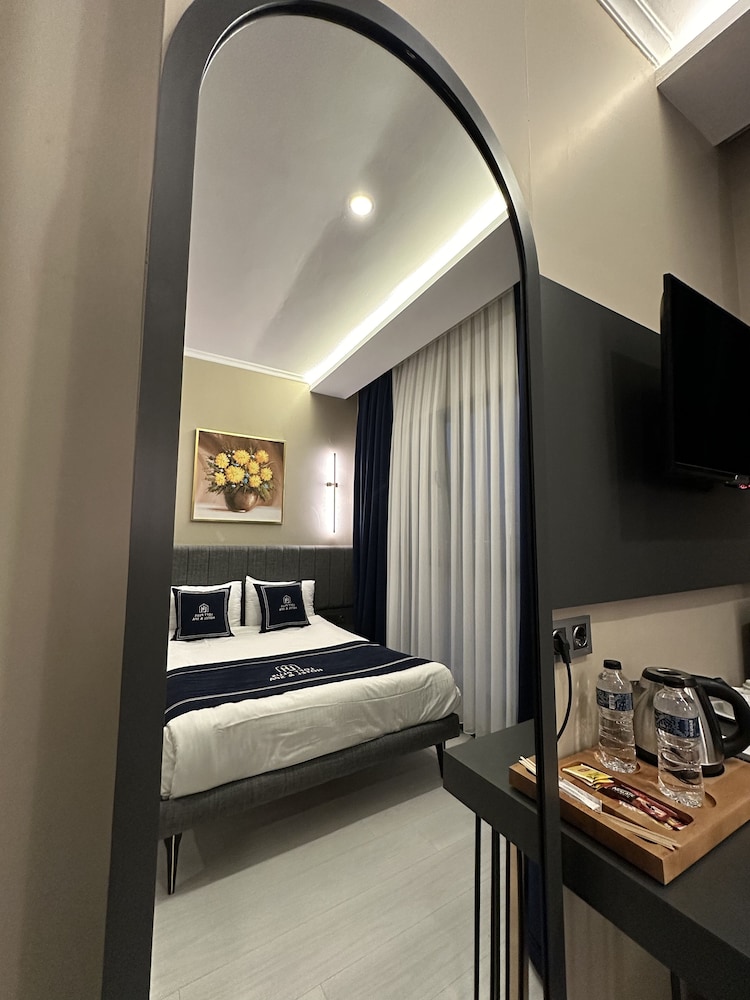 Deluxe Double Room - Photo 15