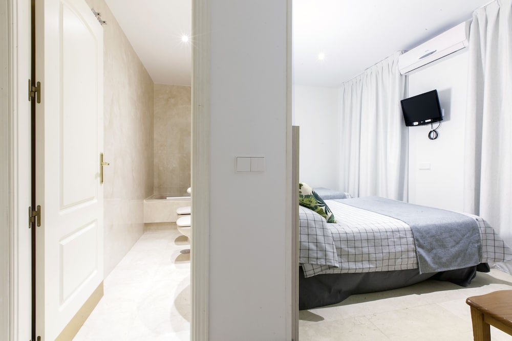 Double Room, 2 Twin Beds photo 2