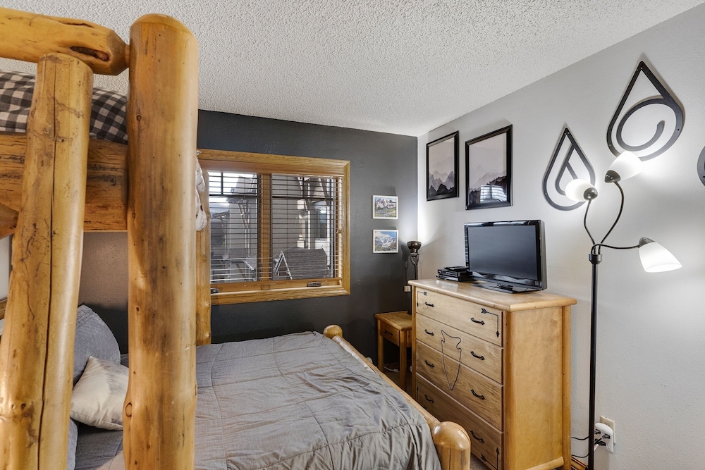Townhome, 4 Bedrooms photo 2