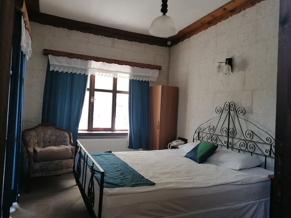 Family Quadruple Room photo 3