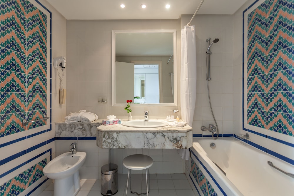 Standard Room (1Adult+1 Child) - Photo 8