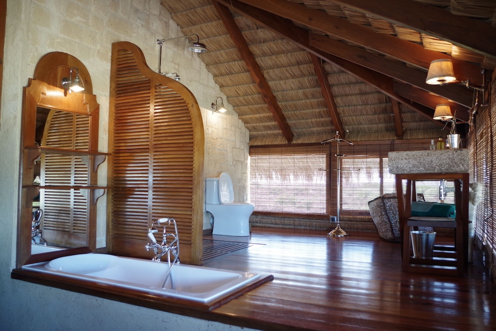Deluxe Double Room, Private Bathroom, Sea View (Etage-Moringa) photo 2