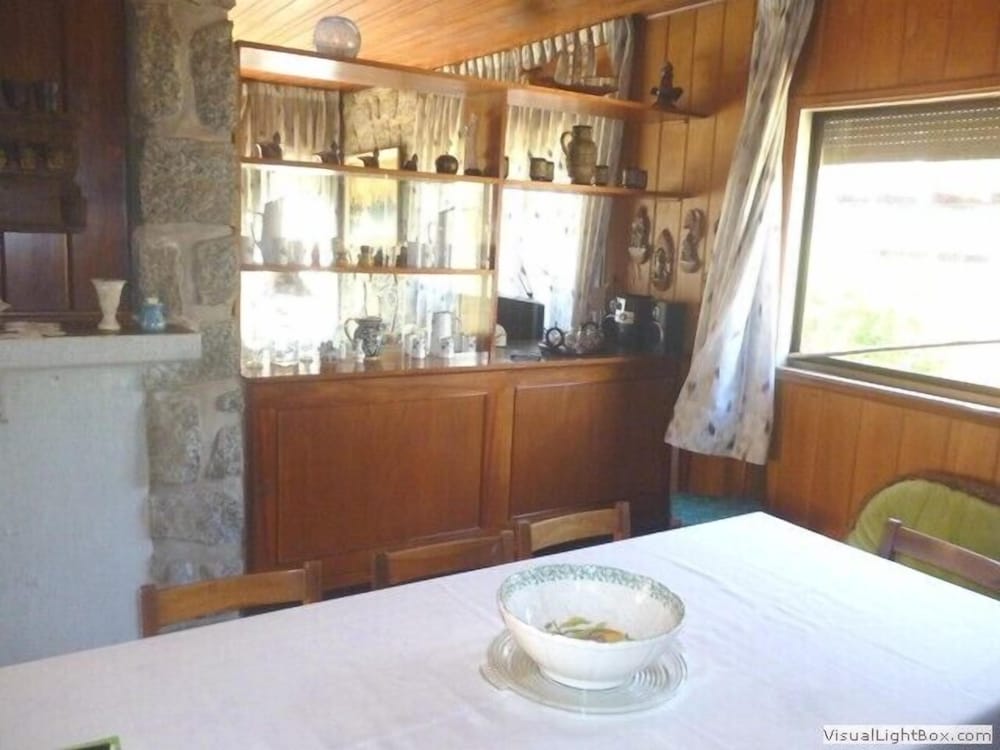 House, 3 Bedrooms photo 2