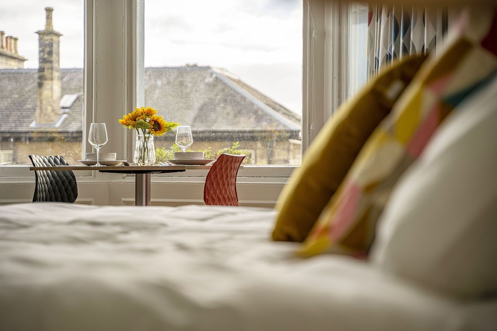 Executive Studio Suite, 1 King Bed, Non Smoking, River View photo 3