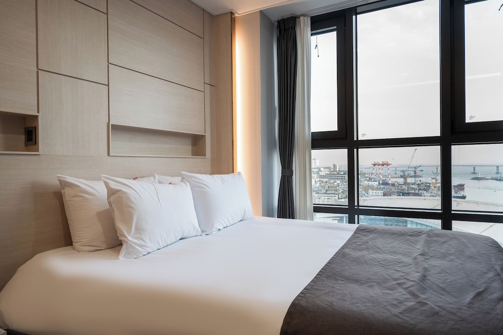 Deluxe Double Room, Sea View - Photo 5