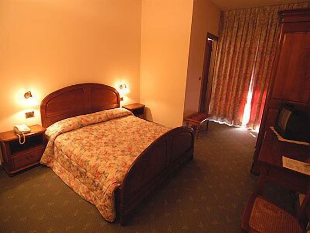 Business Double Room Single Use, Mountain View photo 3