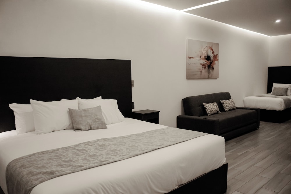 Family Room, Multiple Beds