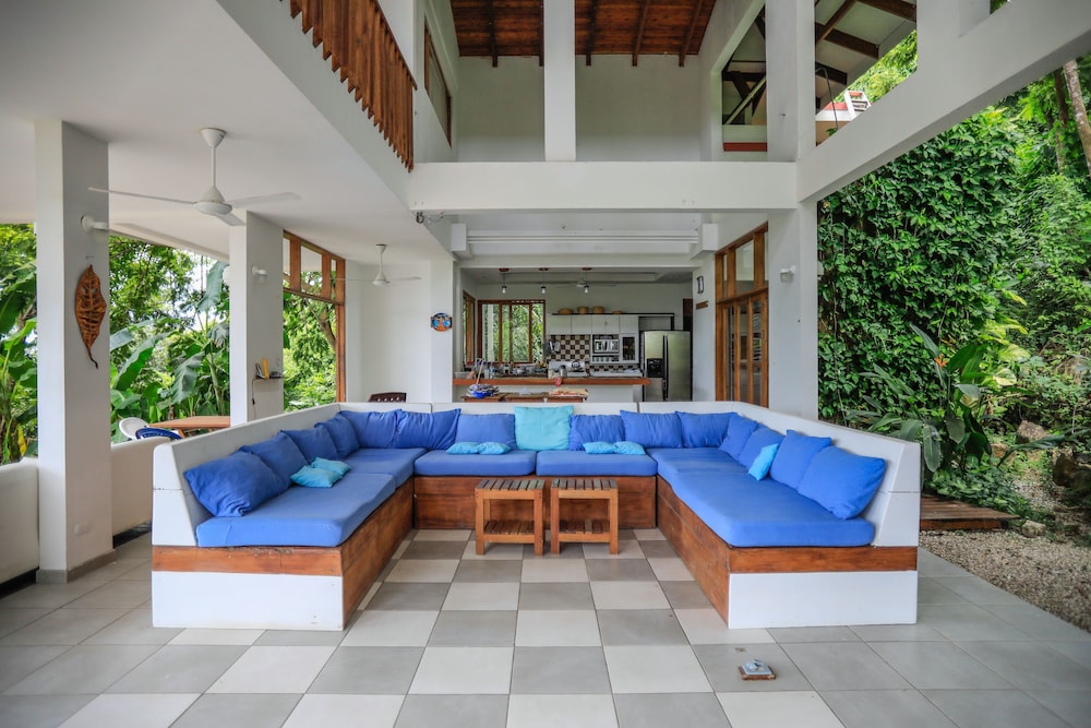Luxury Villa, 6 Bedrooms photo 2